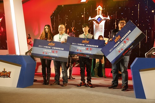 《刀塔传奇》图片正在拼命加载中 ~更多游戏,更多精彩,欢迎访问益玩手机游戏。益玩,一起玩!期待你的参与~